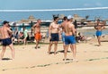 Gra zespoÃâowa w siatkÃÂ³wkÃâ¢ na plaÃÂ¼y